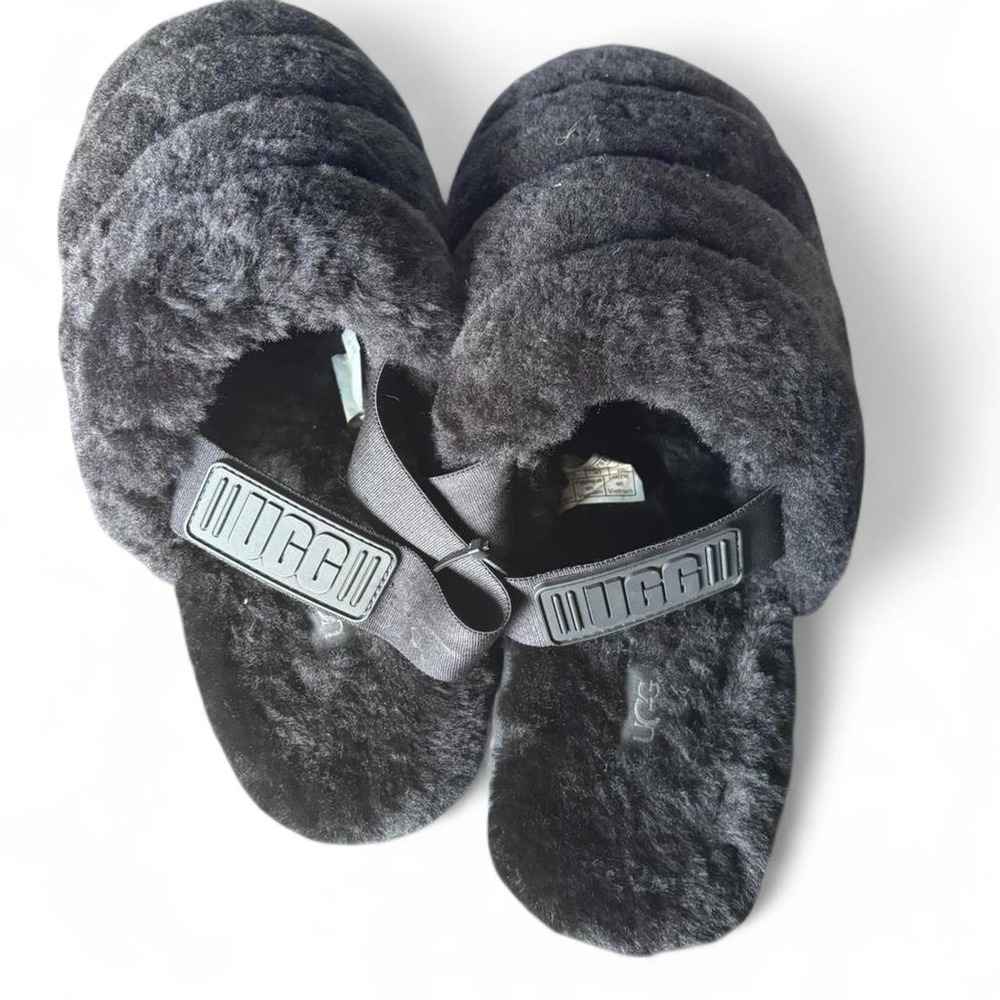 UGG Fluff‎ Yeah Slippers size 9 in women's